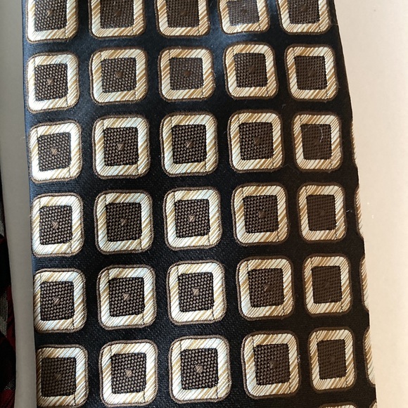 Assorted ties group of 4 - Picture 5 of 8